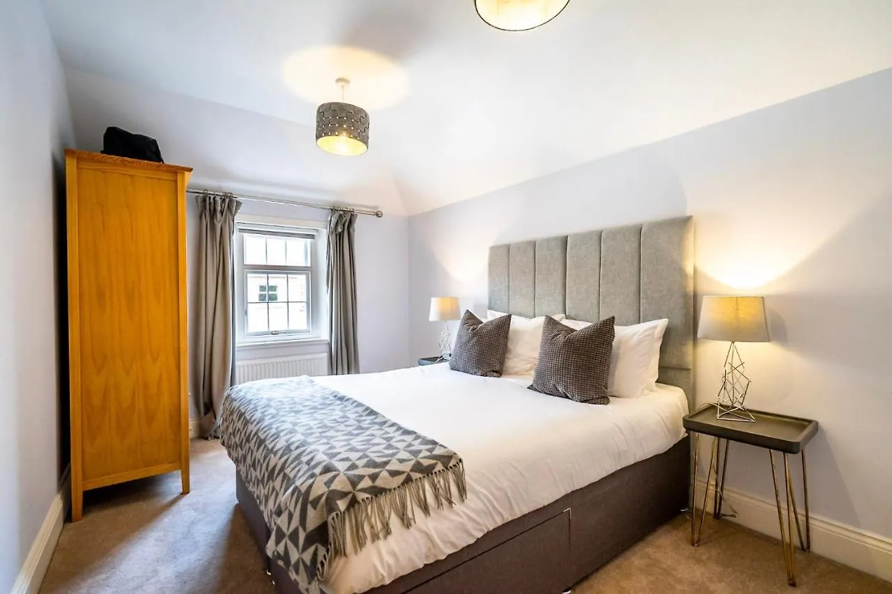 Middlethorpe Manor - No 5 Lazy Days And Explore Villa York 0*,  United Kingdom